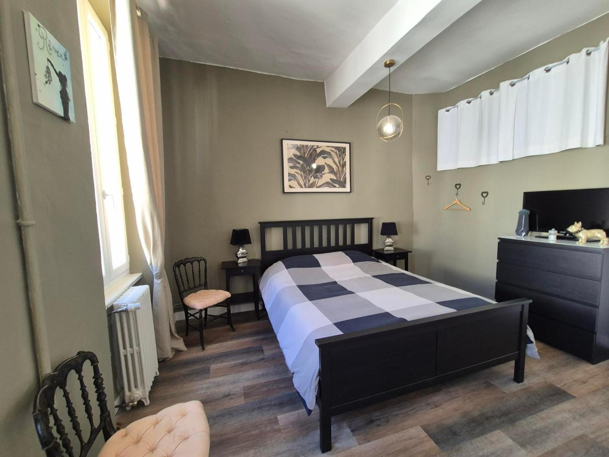 Maison De Maitre L Oustal Des Halles Avec Salle De Cinema, Billard & Jacuzzi Hébergement de vacances *