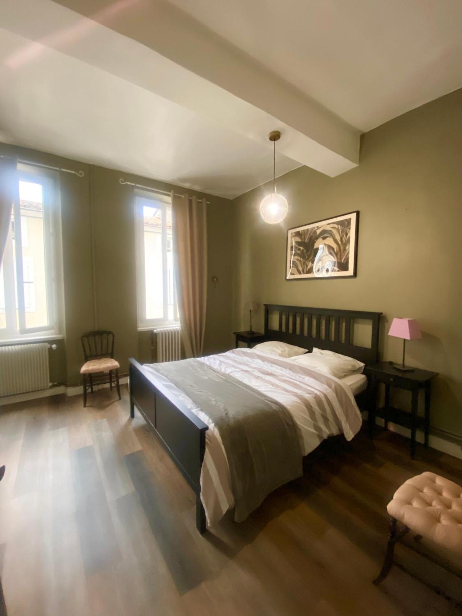 Maison De Maitre L Oustal Des Halles Avec Salle De Cinema, Billard & Jacuzzi Hébergement de vacances *